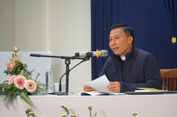  Cha Giuse Nguyễn Ngọc Vinh.SDB, chia sẻ về Tông huấn “Đức Kitô Đang Sống” 