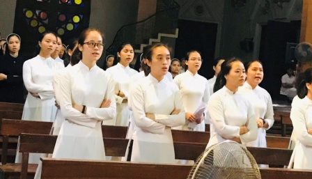 Khối Thanh Tuyển Cộng Đoàn MTG Yên Bái Mừng Lễ Bổn Mạng Thánh Maria Goretti