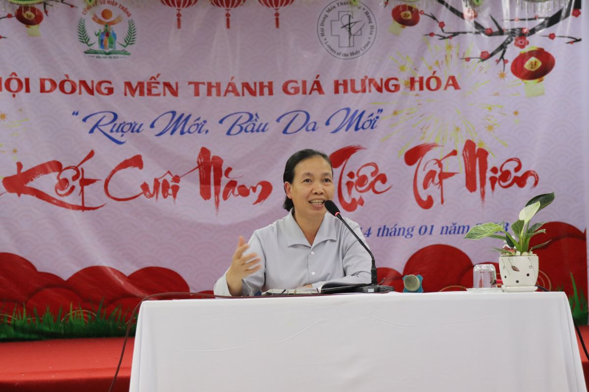 Chị Tổng Phụ trách Maria Mai Thị Hà tổng kết tình hình của toàn dòng trong năm 2022