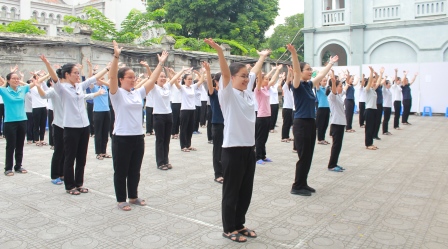 Khối Học Viện Hội Dòng Mến Thánh Giá Hưng Hoá Mừng Lễ Quan Thầy