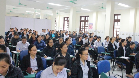 Hội Dòng Mến Thánh Giá Hưng Hóa Thường Huấn Với Đề Tài “Lãnh Đạo, Điều Hành Và Sinh Động Cộng Đoàn”