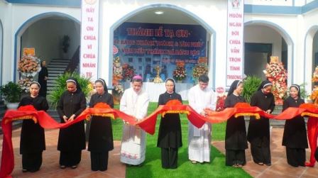 Thánh Lễ Khánh Thành Và Làm Phép Tu Viện Mến Thánh Giá Bách Lộc